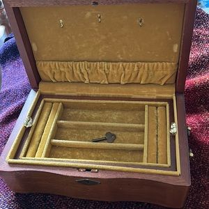 Vintage Mahogany jewelry box with removable velvet lined tray